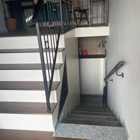 с террасой и видом на озеро в стрезе *