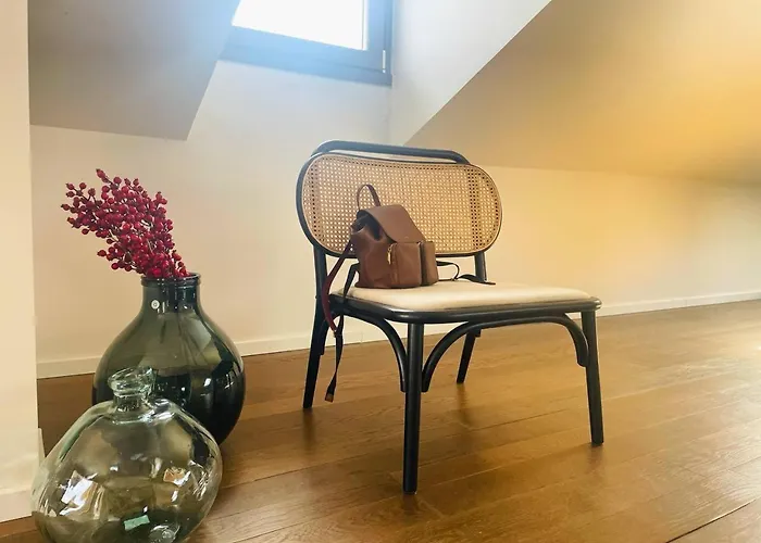 Apartamento с террасой и видом на озеро в стрезе *